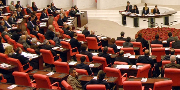 AK Parti 'Fırat operasyonu' mu yapacak?
