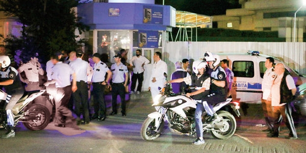 Bakanlık yapı ruhsatı verdi, Belediye mühürledi