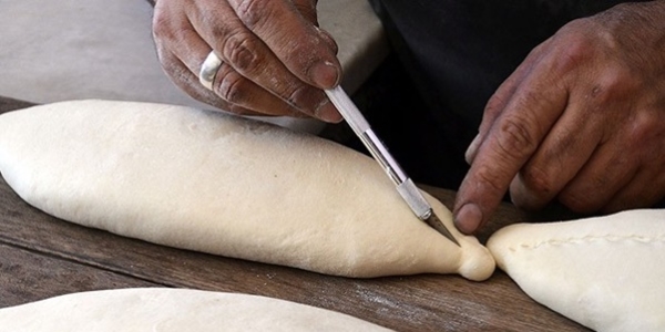 Ekmekten çıkan 'kamışlı jilet' bakanlığı harekete geçirdi