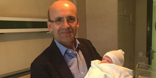 Mehmet Şimşek'in oğlu oldu
