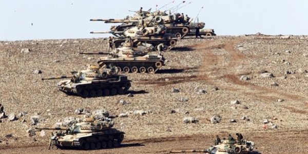 Suriye snrna tank taburu sevk edildi