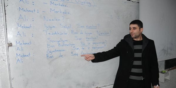 Suriyeli öğretmenler Türkçe öğreniyor