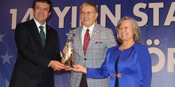 İstanbul Aydın Üniversitesi, yılın üniversitesi seçildi