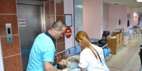 Tokat'ta midibüs devrildi: 1 ölü, 20 yaralı