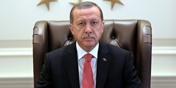 Erdoğan'a hakaret ettiği iddia edilen 2 kişi tutuklandı