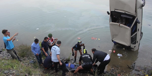 Samsun'da baraj gölüne düşen otomobildeki 2 kişi öldü