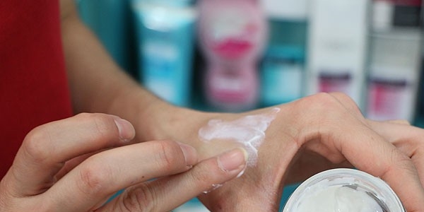 'Güneş kremleri D vitamini eksikliğine yol açmıyor'