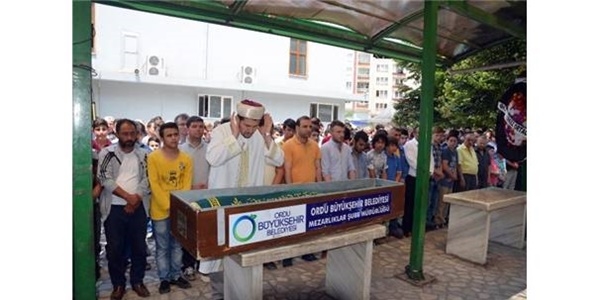 Ordu'da akıntıya kapılarak boğulan çocuk toprağa verildi