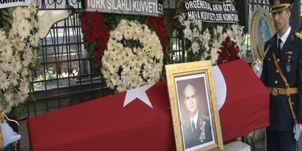 Tahsin Şahinkaya toprağa verildi