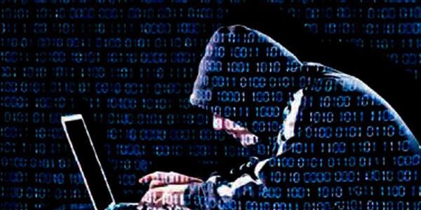 Hacker skandalının altından Paralel çıktı