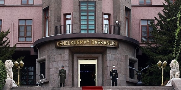 Askeri araçlara Suriye topraklarından ateş açıldı
