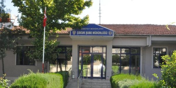 6 kız çocuğuna taciz şüphelisi polis gözaltına alındı