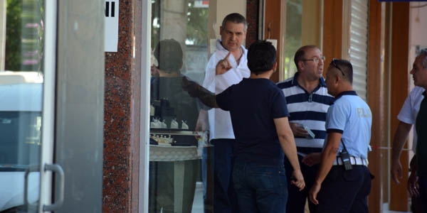 Eski özel harekat polisi babasını öldürdü