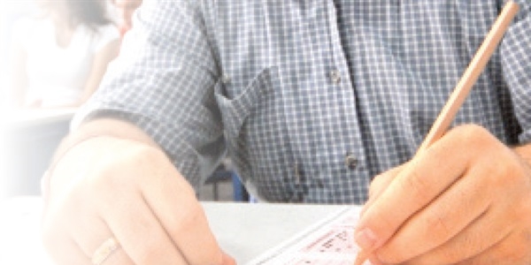 Hac ve umre sınavında bile kopya çekmişler!