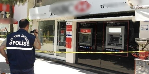 Manisa'da silahlı banka soygunu!