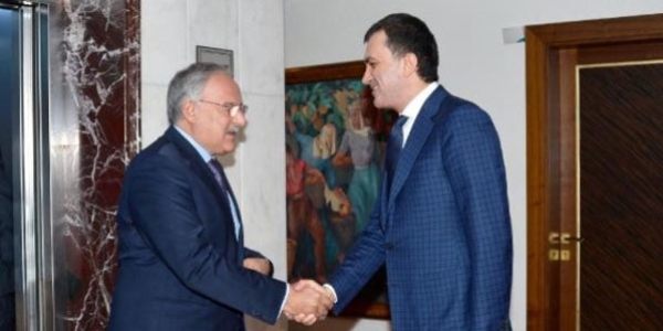 AK Parti, CHP ile istikşafi görüşmeleri yürütecek isimleri belirliyor