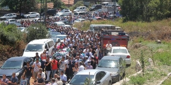 Suruç'taki saldırıda ölenler toprağa veriliyor