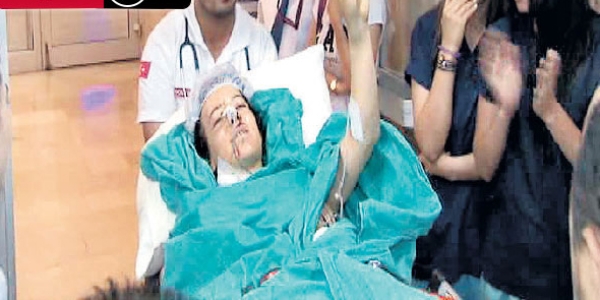Doktor teşhisi kendi koydu: Hemen karnımı açın