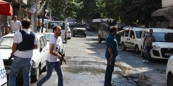 1 polisin ehit olduu saldryla ilgili aklama geldi