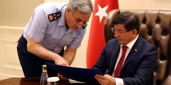 'Sığınak ve barınma alanları vuruldu'