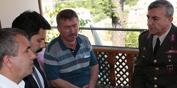 Babasıyla telefonda konuşurken şehit edilmiş