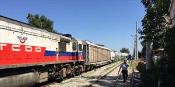 Van'da trene mayınlı saldırı!
