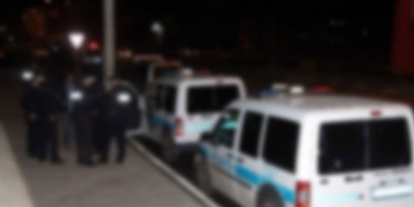 Polislerin kavgası kanlı bitti