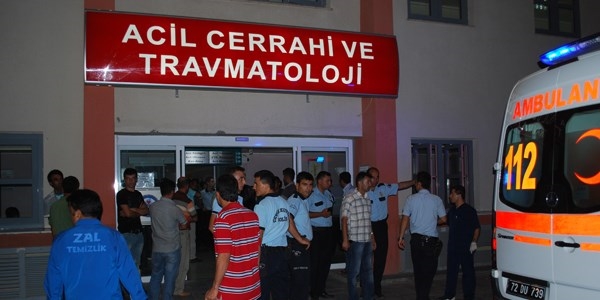 Silah ile oynayan çocuk kendini vurdu