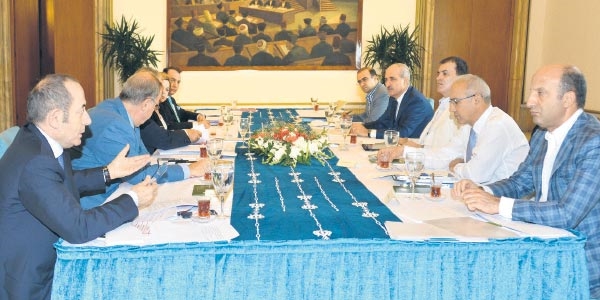 Koalisyonda gözler liderlere çevrilecek