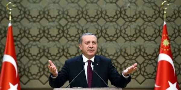 Erdoğan, YAŞ üyeleri onuruna yemek verdi