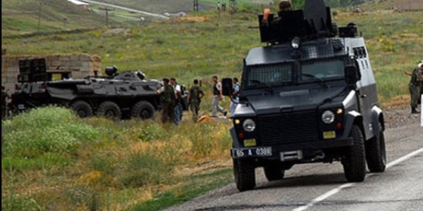 Bingöl'de askeri araca mayınlı saldırı