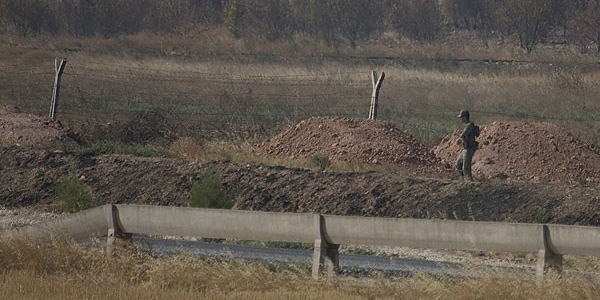 Sınırlarda bir günde 434 kaçak yakalandı
