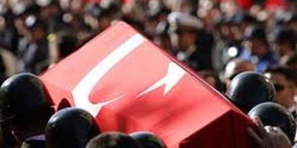 Yaralı polis memuru şehit oldu
