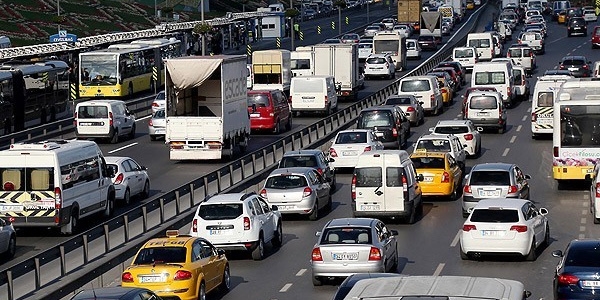 stanbul'da bugn baz yollar trafie kapatlacak