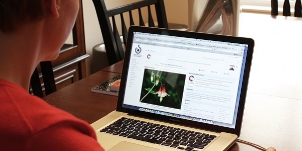 İnternet daha çok erkekleri esir alıyor