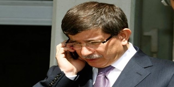 Davutoğlu'ndan şehit ailelerine taziye telefonu