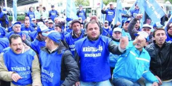 İşçinin grev kararının ertelenmesi, hak ihlali