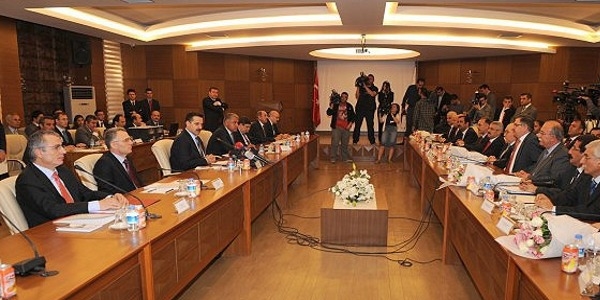 Hükümet zam teklifini cuma günü verecek