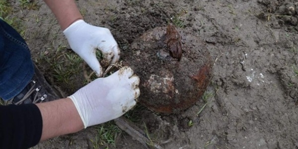 2 terörist 100 kilo patlayıcıyla yakalandı