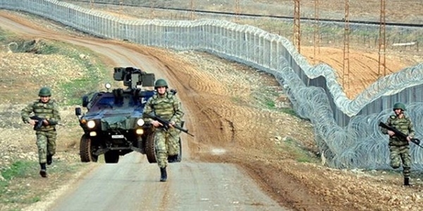 Sınırı yasadışı yollarla geçmeye çalışan 601 kişi yakalandı