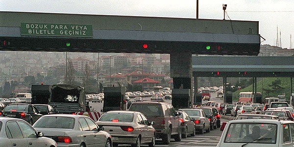 Köprü ve otoyol geliri 500 milyon lirayı aştı