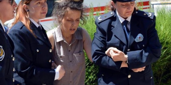 Şehit polisin eşi Antalya'ya tayin edildi