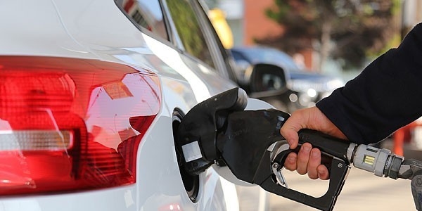 Benzine 6 kuruş zam