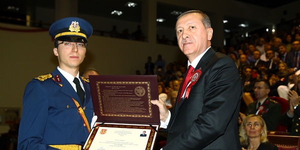 Erdoğan: Millet, PKK ve Paralel'in üstesinden gelecek