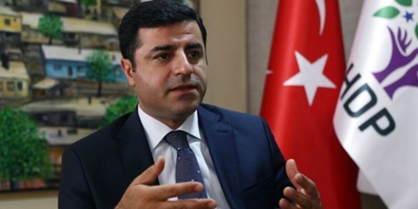 Demirtaş: Silah yoluyla özerklik ilanı yanlış