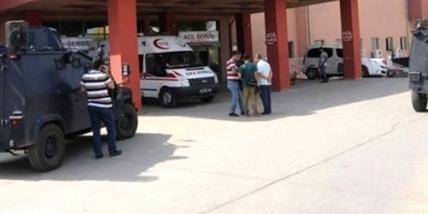 Şırnakta müfettişleri koruyan polislere saldırı: 2 yaralı