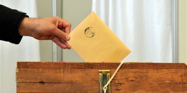 Şuana kadar seçim için istifa edenler