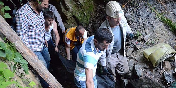 Kaak maden ocanda gaz zehirlenmesi: 2 l