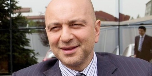 Akın İpek hakkında 'yurtdışına kaçtı' iddiası
