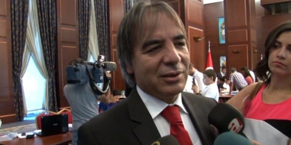 AK Partili Bağlı: Üç dönem kuralı değişir